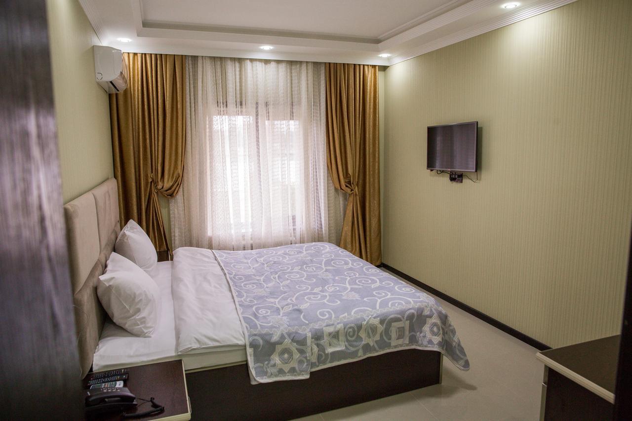 Semeni Hotel & Restaurant ミンゲチェヴィル 部屋 写真